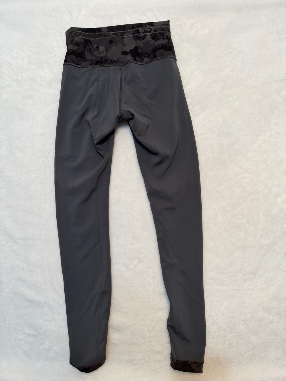 Lululemon Wunder Under High-Rise Tight 28" *Lace Camo - Size 6 - Picture 10 of 13